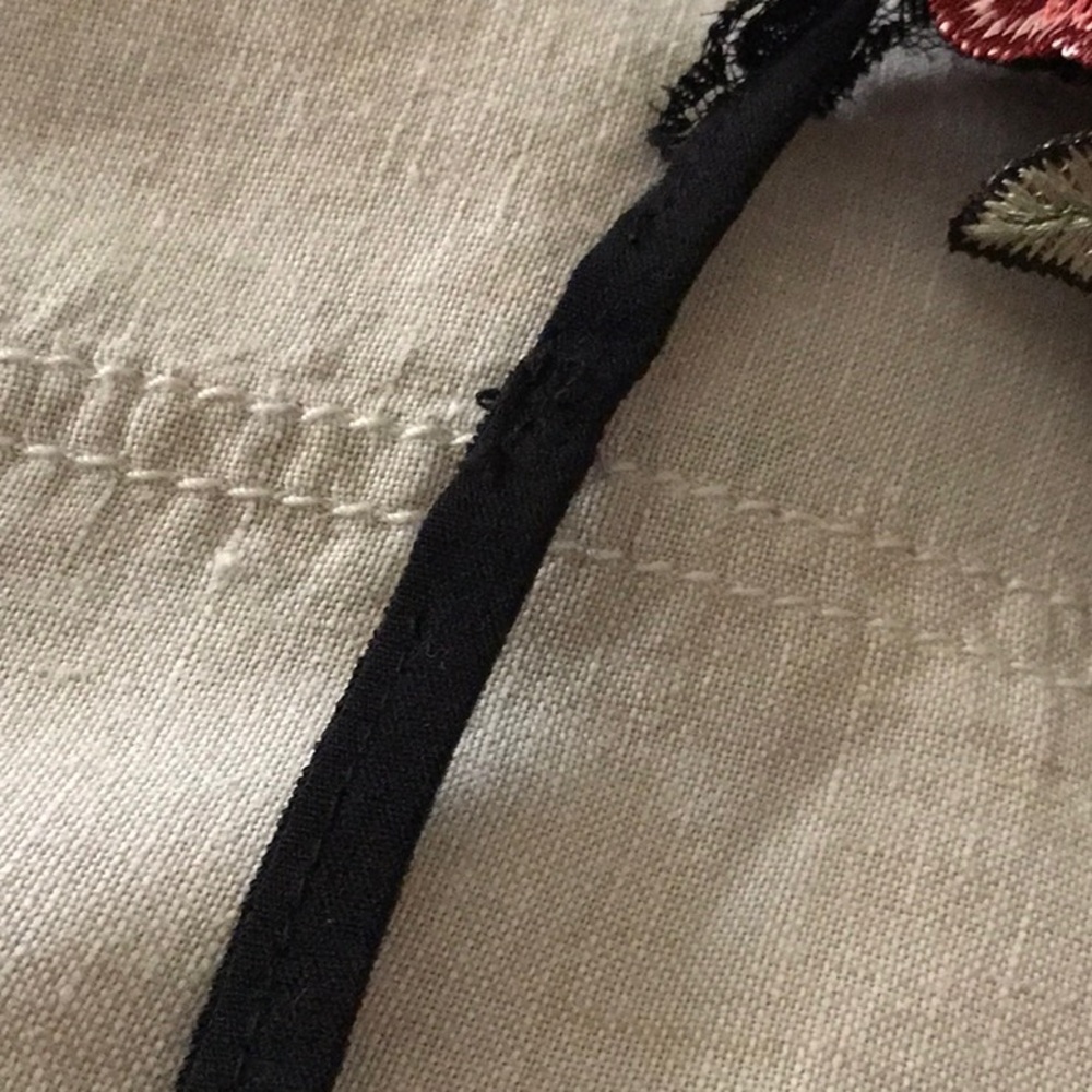 Floral Appliqué Bralette - Picture 6 of 6